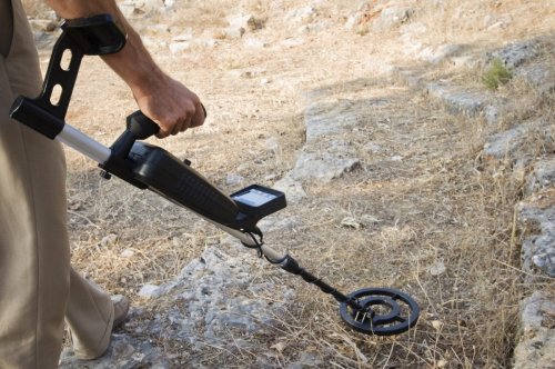 Is It Legal to Use a Metal Detector on the Beach?