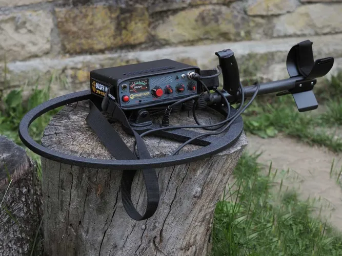 Golden Mask Deep Hunter Pro 7 Treasure Detector