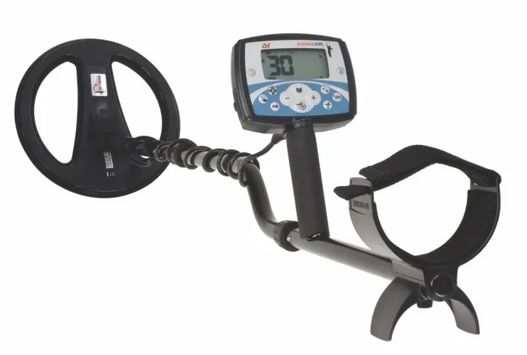Minelab X-Terra 705 Define Dedektörü